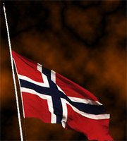 20110727235920-noruega-bandera-a-media-asta.jpg