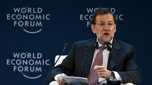 Rajoy: Hay que "repensar y evaluar la estructuración más adecuada de los poderes públicos"....