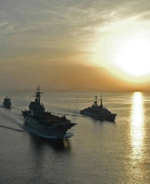 Italian warships approaching the Libyan coast